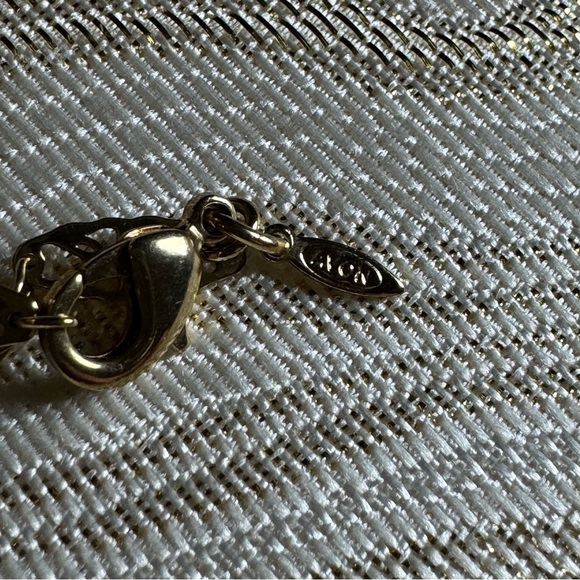 ✨2 for $30✨ Avon Station Necklace (Signed Vintage, Beaded, Gold Tone, Red) - Picture 13 of 17